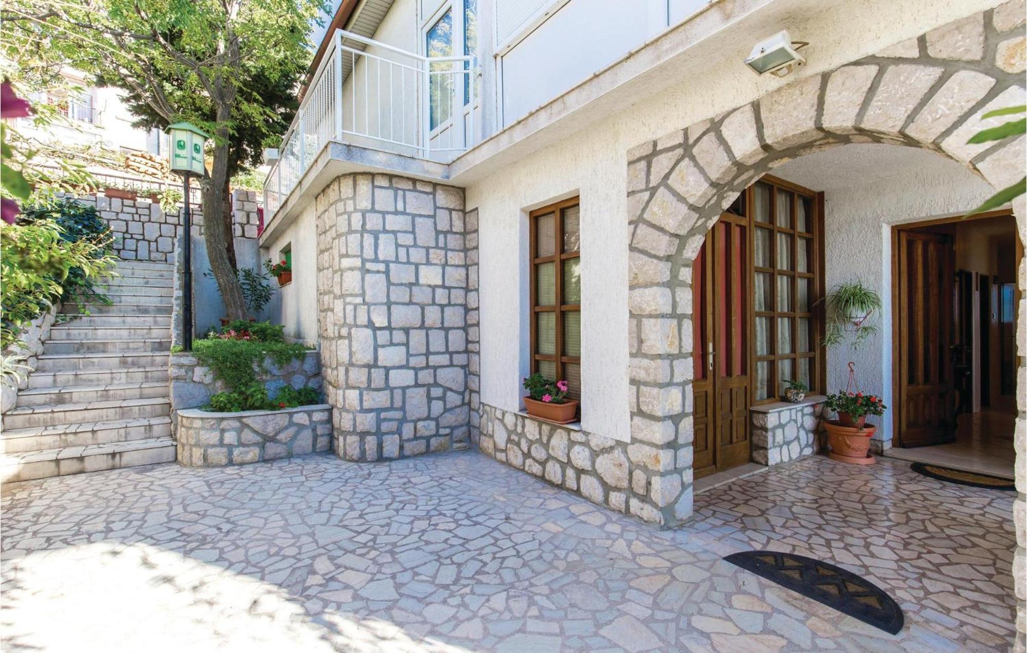Nice Apartment In Senj With Ethernet Internet 外观 照片